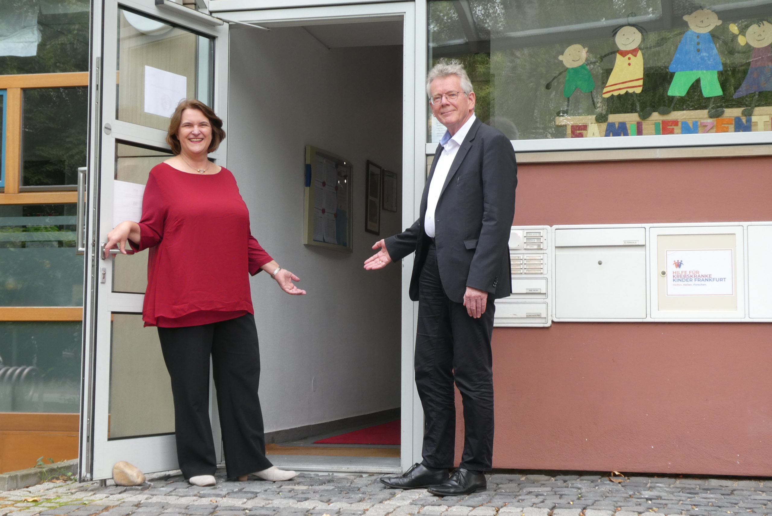 Neue Geschäftsführung Hilfe Für Krebskranke Kinder Frankfurt